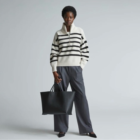 Everlane THE LUXE ITALIAN LEATHER TOTE - Picture 2 of 4